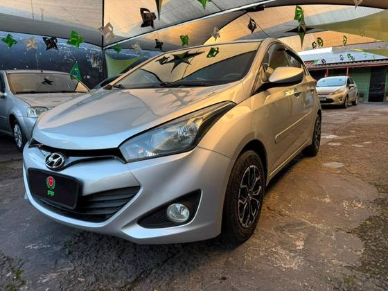 HYUNDAI HB20 1.0 COMFORT 12V FLEX 4P MANUAL HYUNDAI HB20 1.0 COMFORT 12V FLEX 4P MANUAL